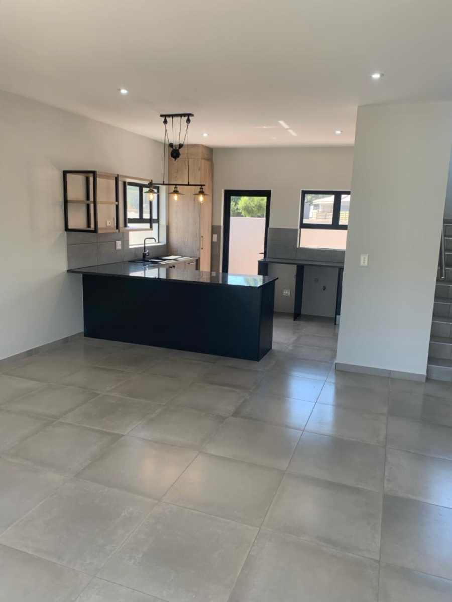 3 Bedroom Property for Sale in The Islands Estates North West